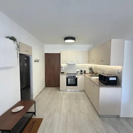Almyra 22, Premium Larnaca